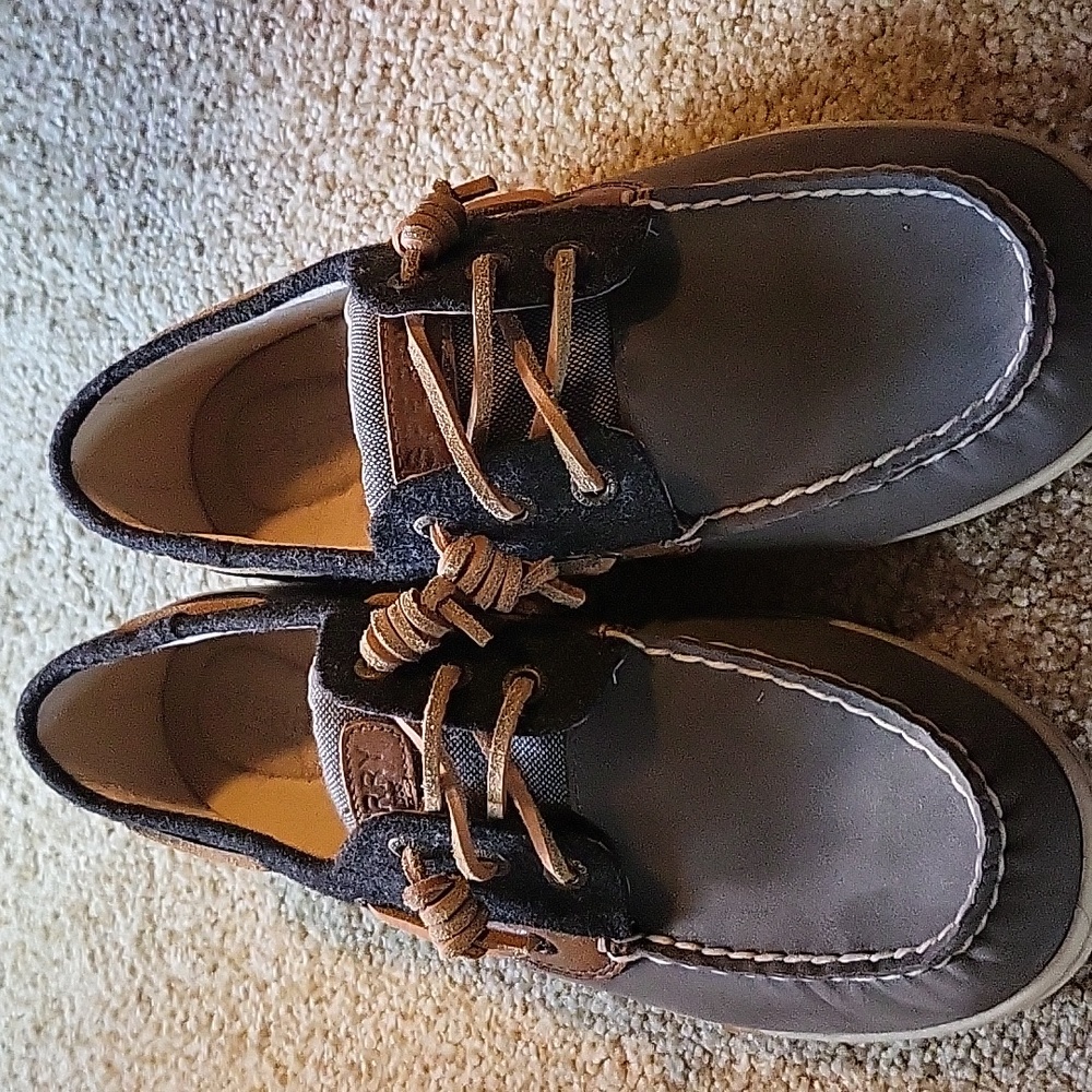 Sperry womans 3 eyelet boat shoes